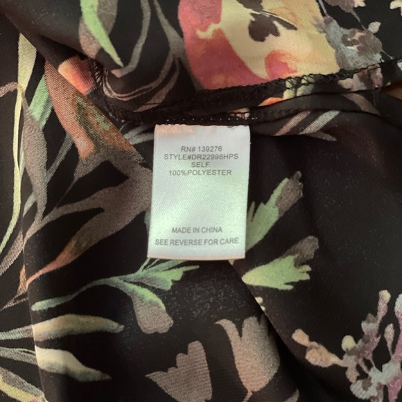 DR2 Black Floral Casual Shirt - Picture 7 of 8